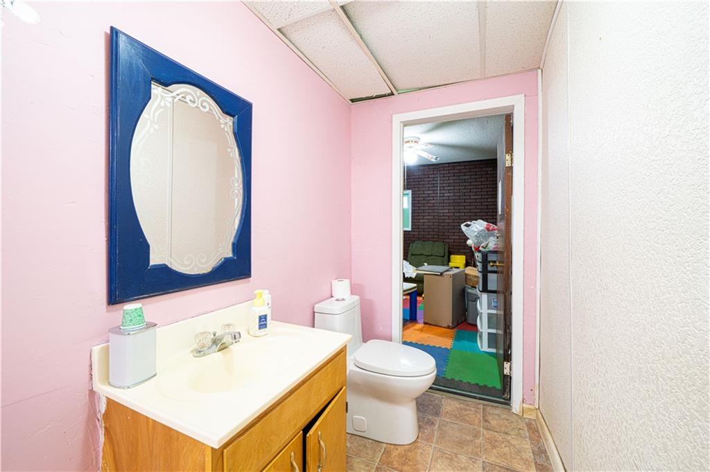 1014 Ann Street Atchison, KS 66002 - Photo 11 of 19