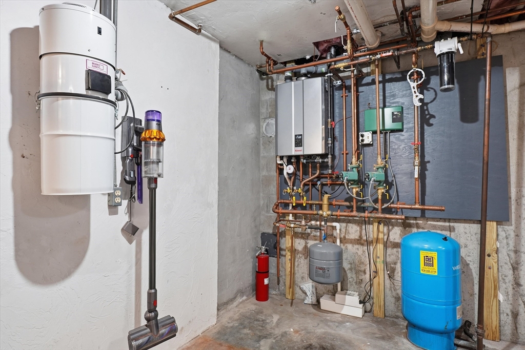 60 Walker Road, Unit 60 Shirley, MA 01464 - Photo 15 of 33