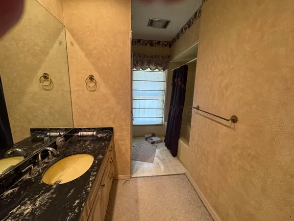 $470,000 | 8801 FM 1573, Gruver, TX 79040