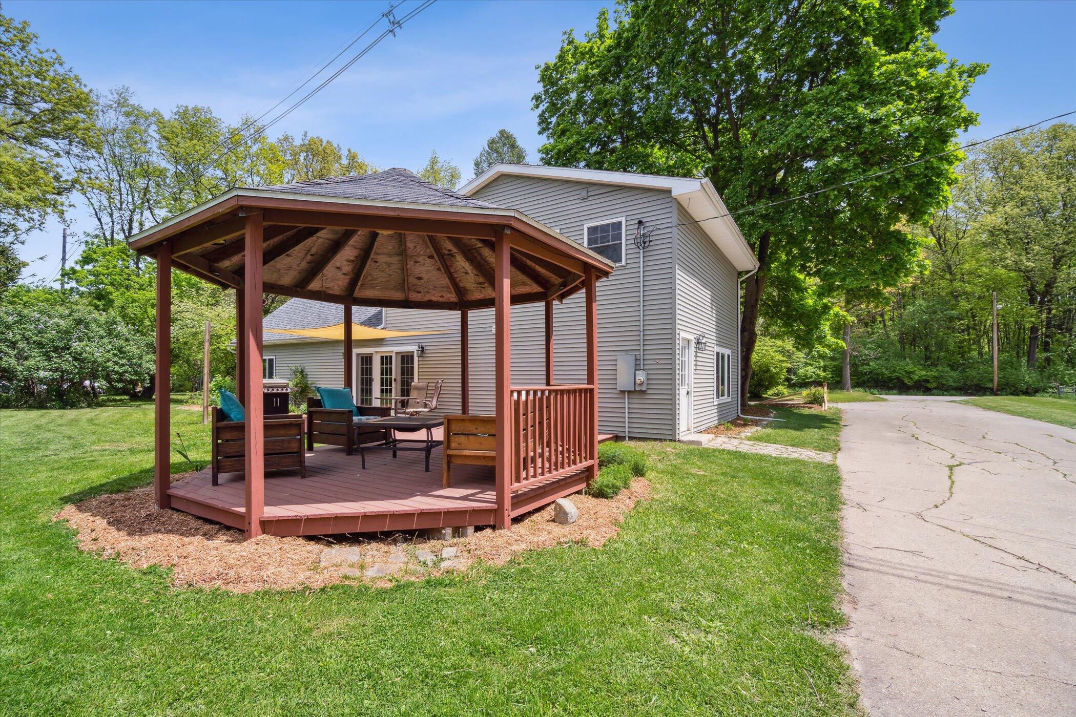 4680 Reynolds Road Jackson, MI 49201 - Photo 41 of 53 Gazebo
