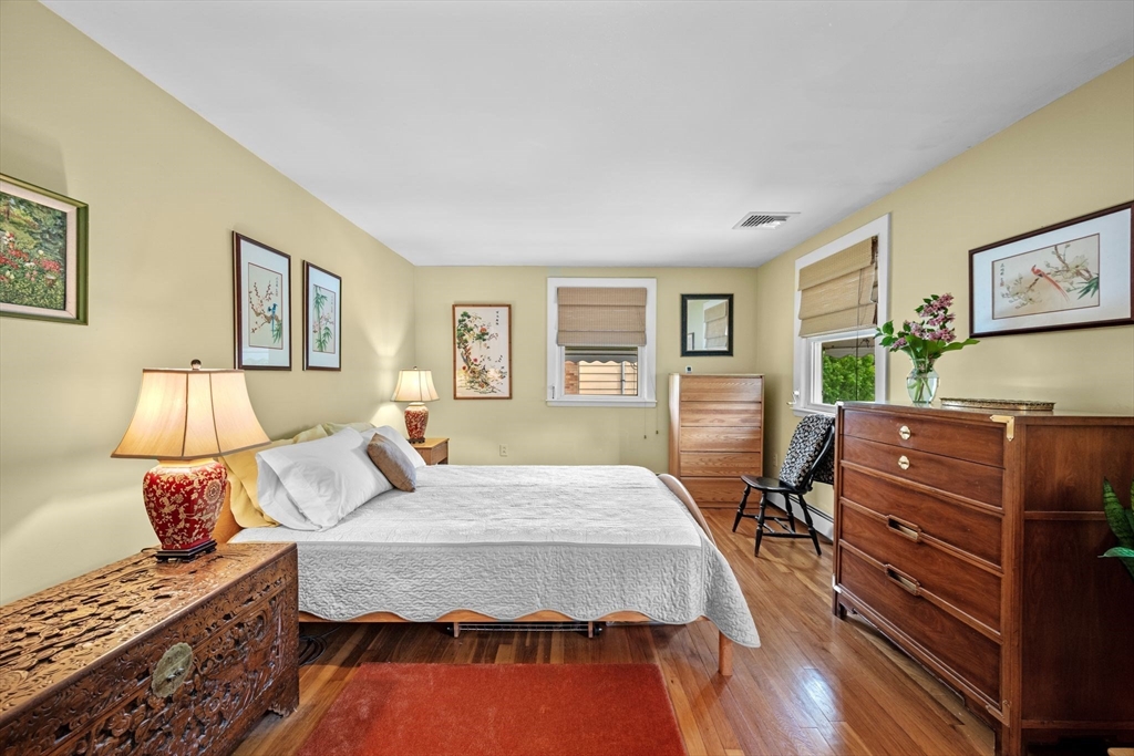 88 Moffatt Road Salem, MA 01970 - Photo 15 of 37