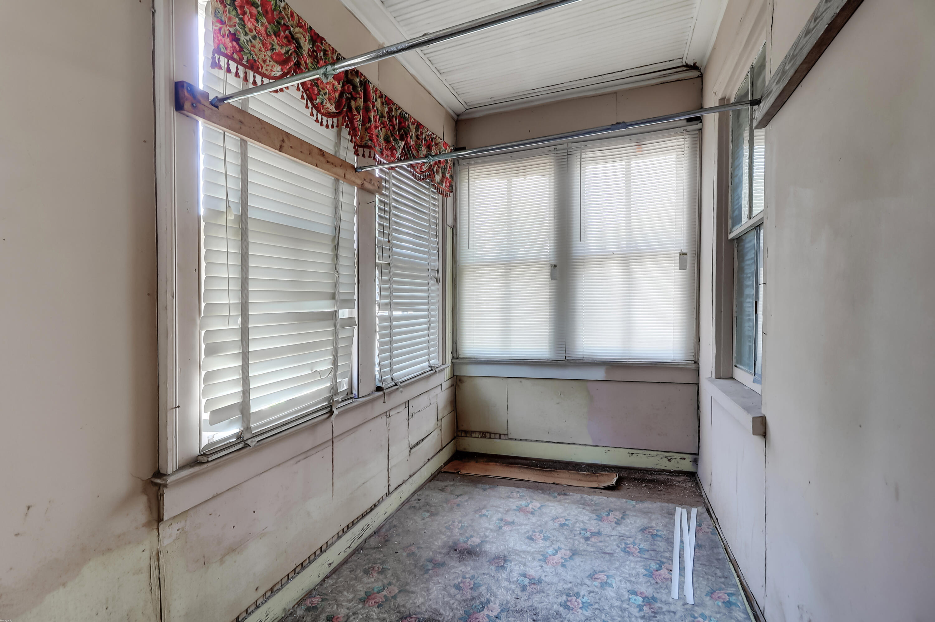 327 Sumter Street Charleston, SC 29403 - Photo 16 of 22 327 Sumter (18)