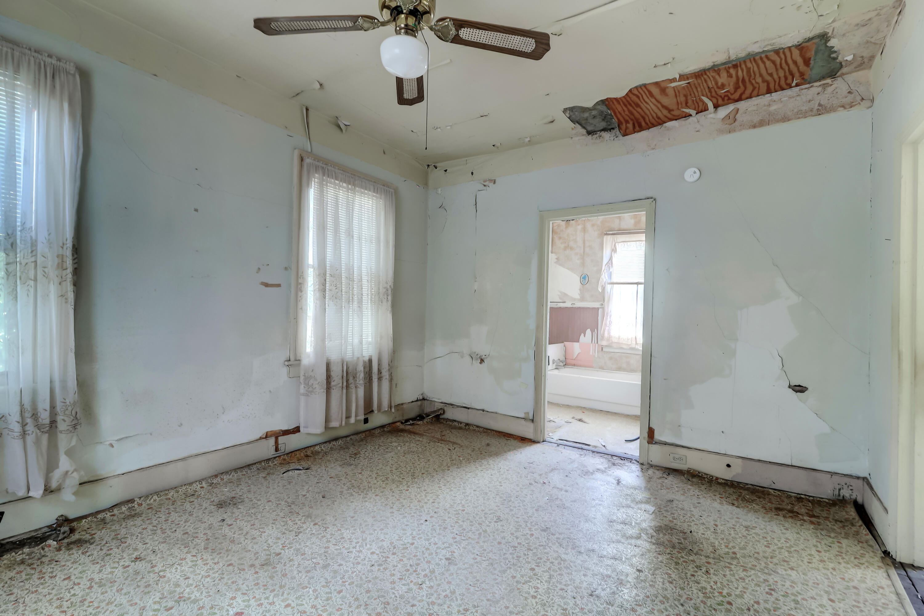 327 Sumter Street Charleston, SC 29403 - Photo 20 of 22 327 Sumter (22)