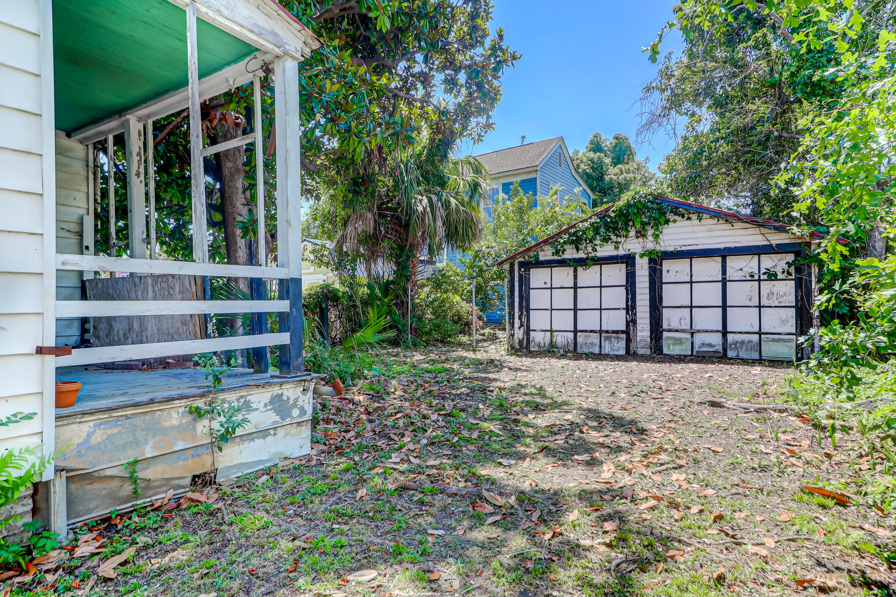 327 Sumter Street Charleston, SC 29403 - Photo 3 of 22 327 Sumter (6)