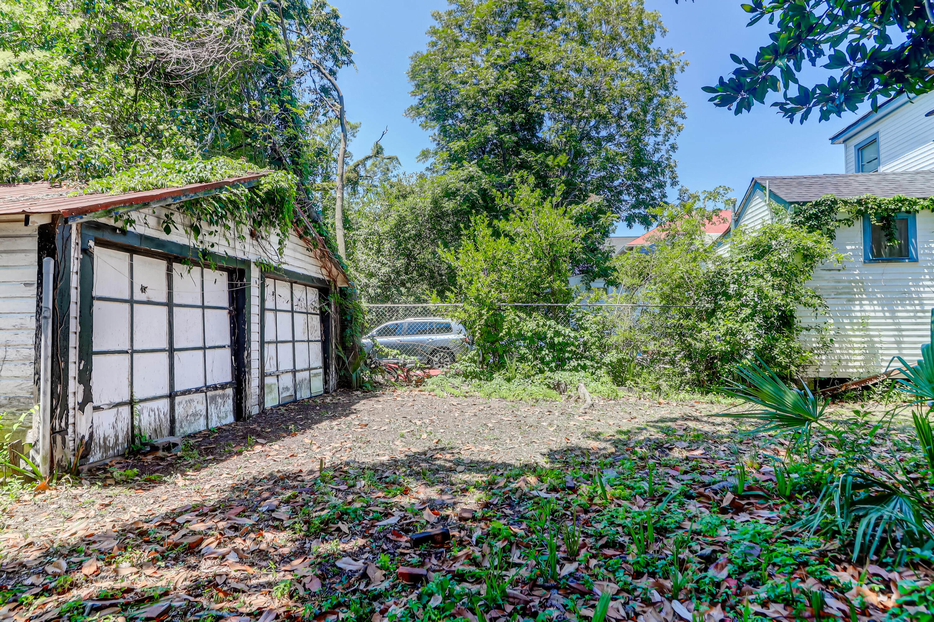 327 Sumter Street Charleston, SC 29403 - Photo 5 of 22 327 Sumter (8)