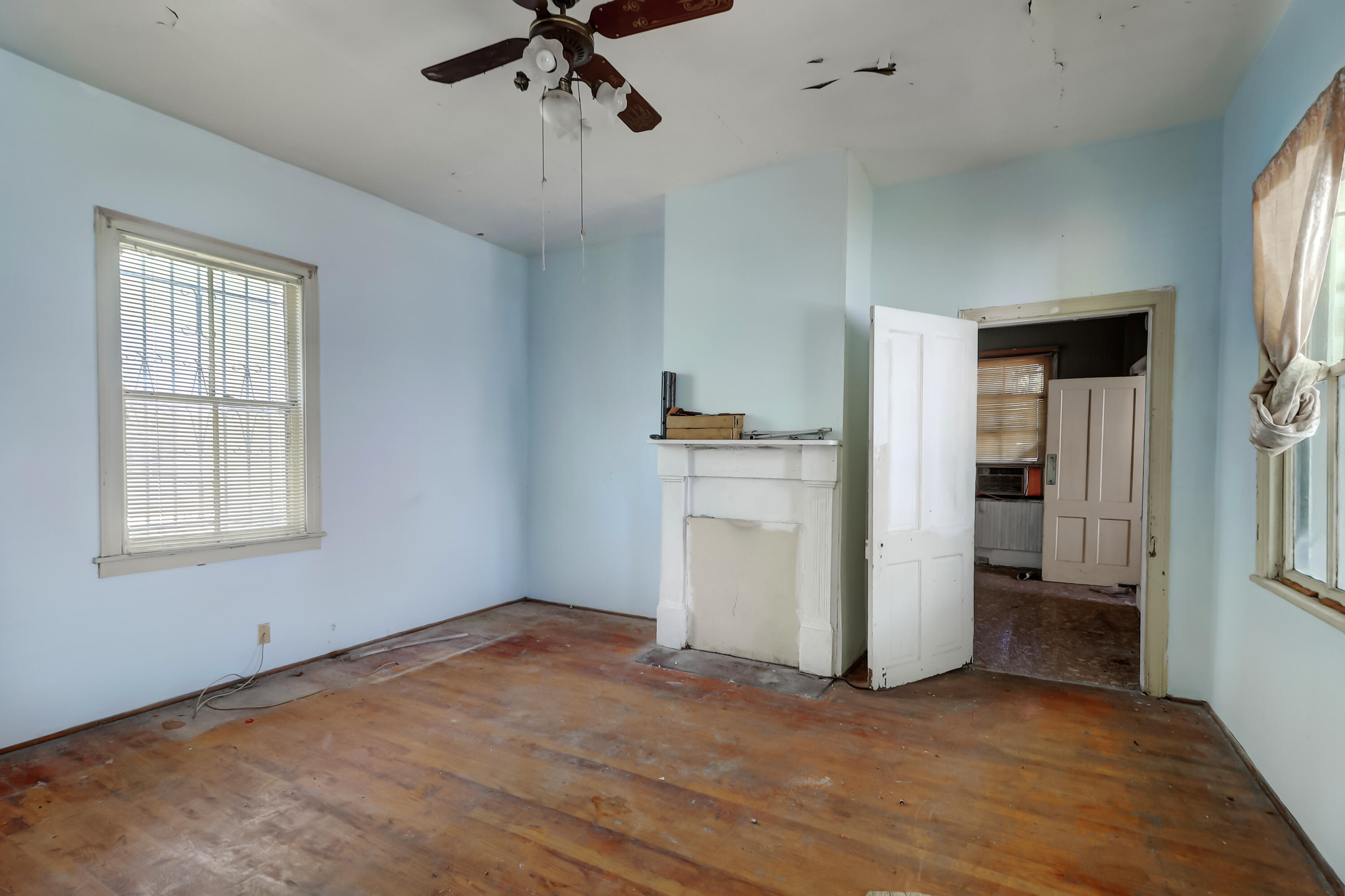 327 Sumter Street Charleston, SC 29403 - Photo 8 of 22 327 Sumter (11)