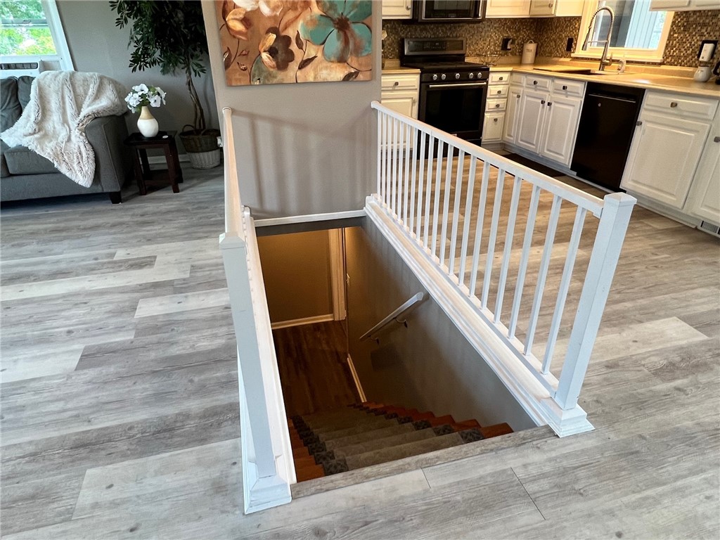 329 Rumson Road Greece, NY 14616 - Photo 10 of 31