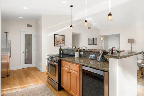 $2,250,000 | 735 Juanita Avenue, Santa Barbara, CA 93109