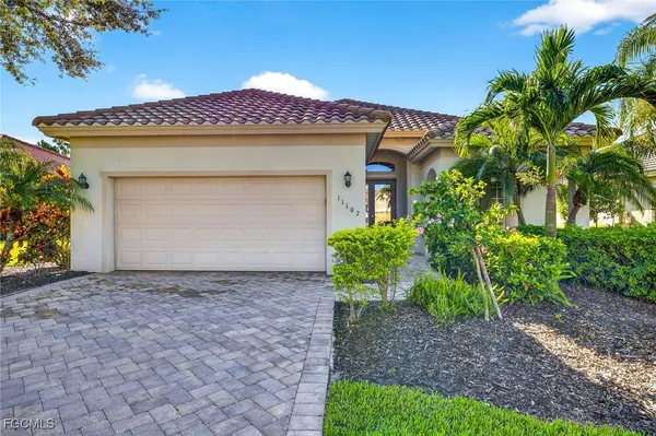 $499,000 | 11107 Laughton Circle, Fort Myers, FL 33913