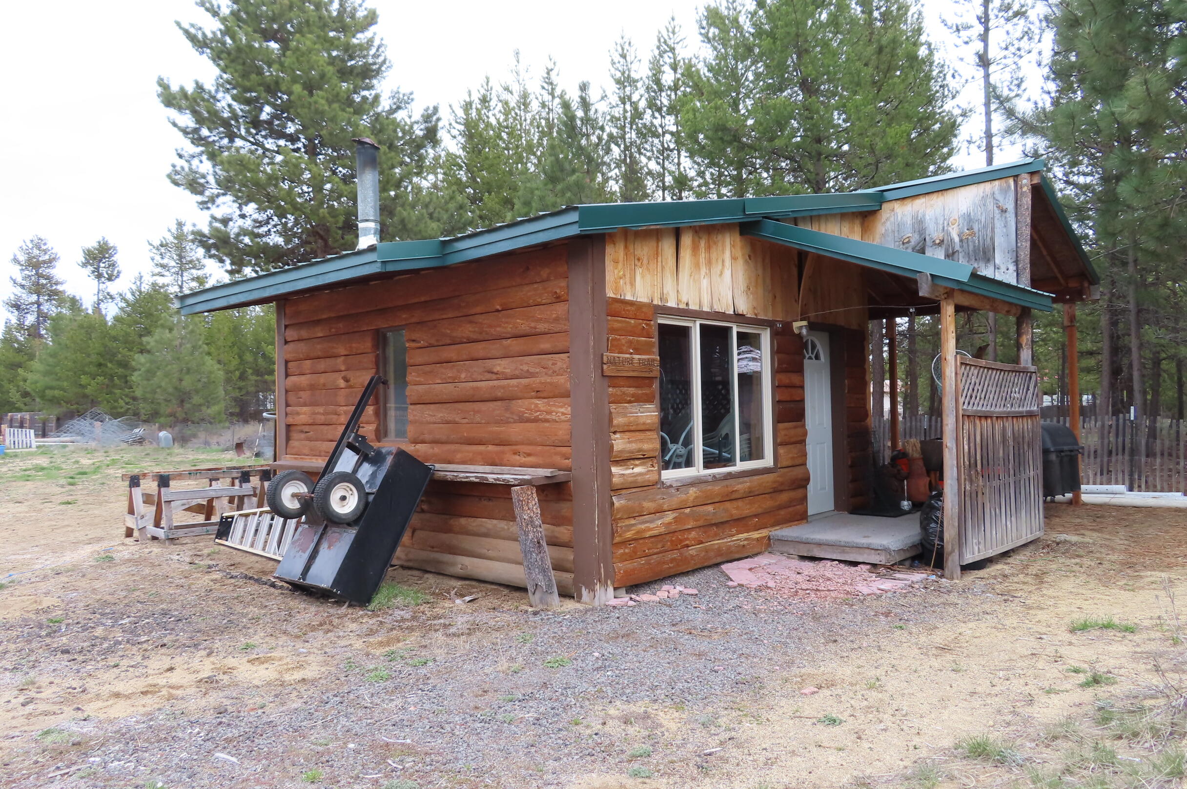51240 Dianne Road La Pine, OR 97739 - Photo 29 of 45 Bunk house or work shop