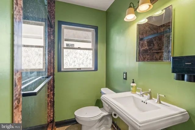 $739,900 | 38164 Stevens Road, Lovettsville, VA 20180