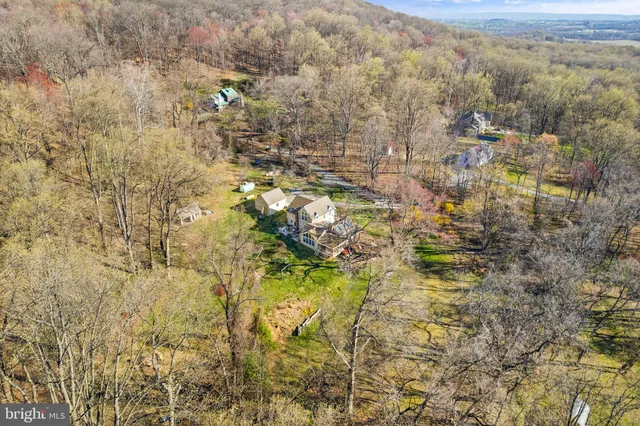 $739,900 | 38164 Stevens Road, Lovettsville, VA 20180