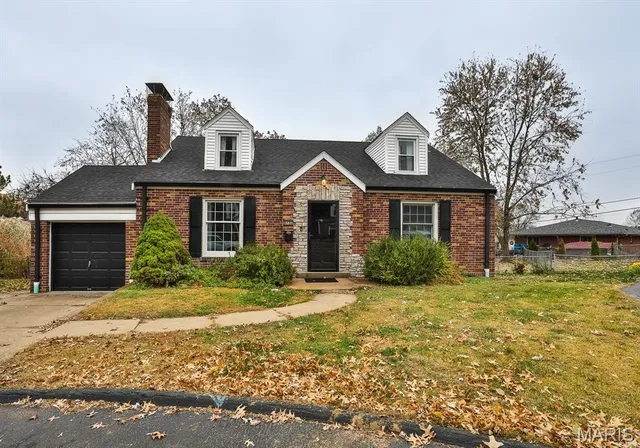 $304,999 | 9150 Wayne Drive, St. Louis, MO 63123