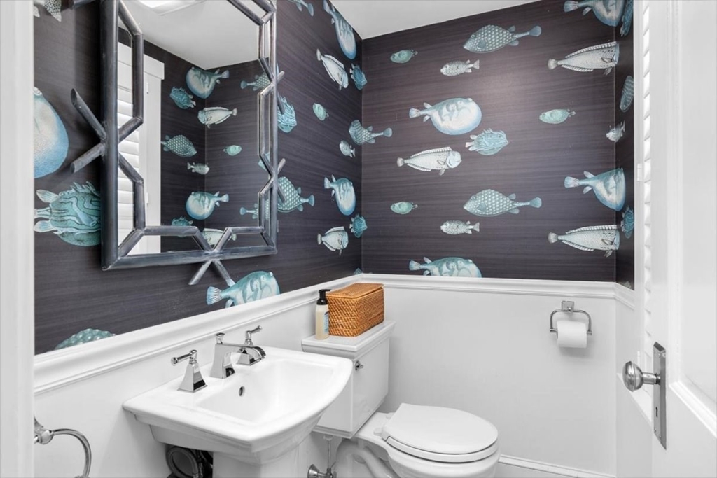 36 Burr Road Hingham, MA 02043 - Photo 8 of 24