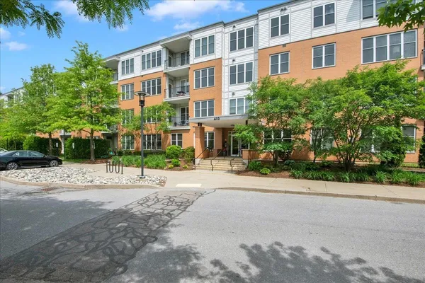 $339,000 | 410 Farrell Street, Unit 215, South Burlington, VT 05403