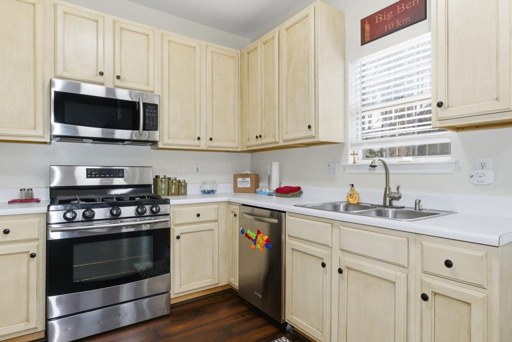 51 Newcomb Trace Acworth, GA 30101 - Photo 13 of 44