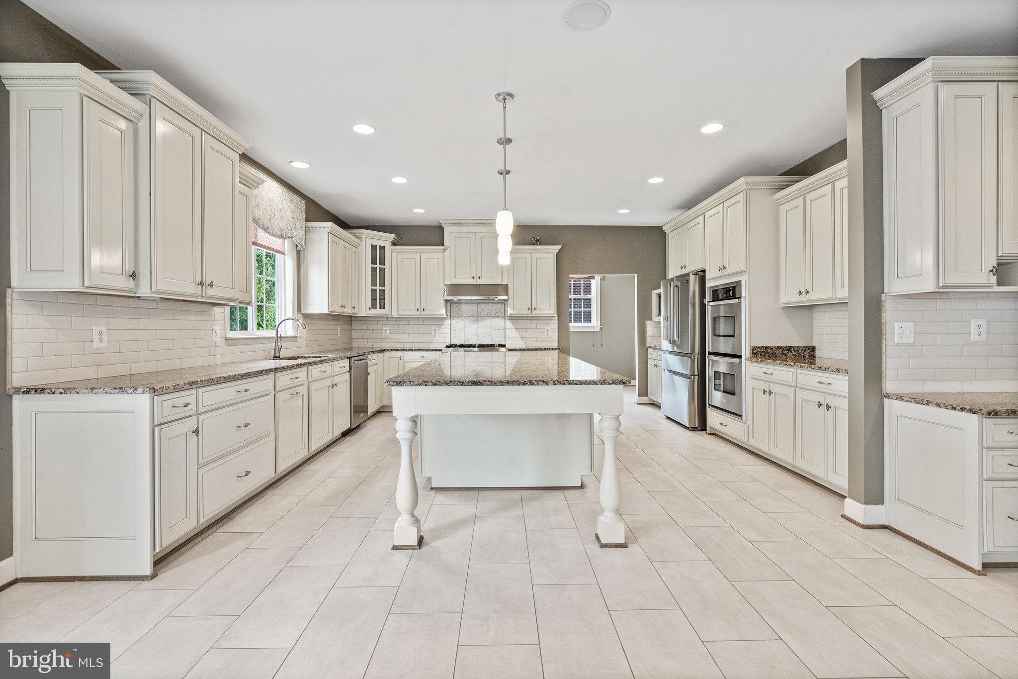 4561 Rona Place Fairfax, VA 22030 - Photo 22 of 78 Kitchen