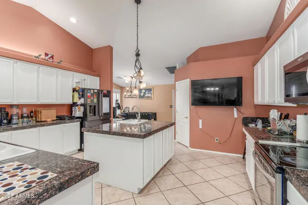 $1,099,999 | 3060 East Hope Street, Mesa, AZ 85213