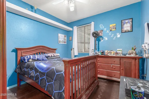 $1,099,999 | 3060 East Hope Street, Mesa, AZ 85213