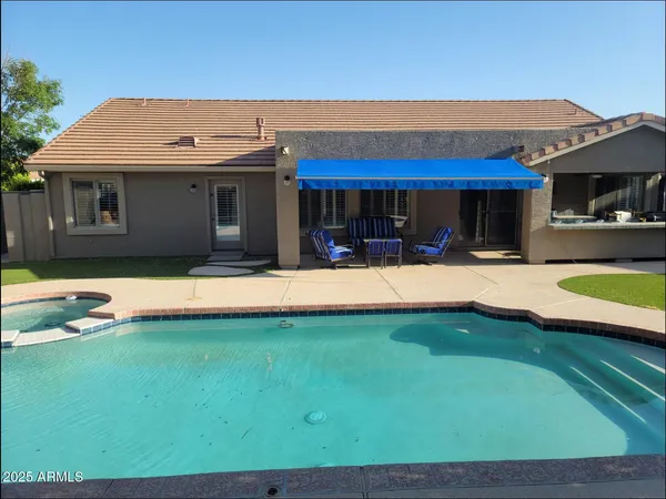 $1,099,999 | 3060 East Hope Street, Mesa, AZ 85213