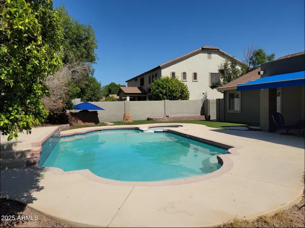 $1,099,999 | 3060 East Hope Street, Mesa, AZ 85213