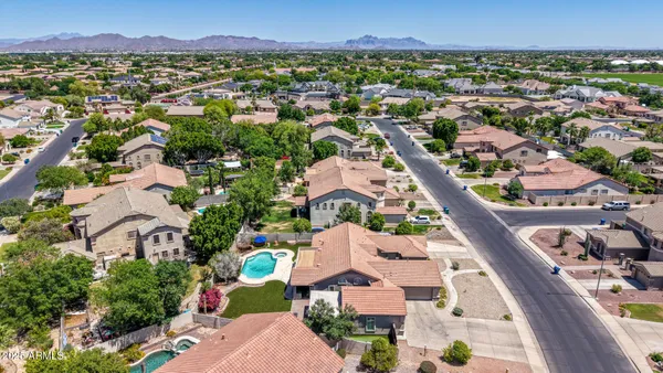 $1,099,999 | 3060 East Hope Street, Mesa, AZ 85213