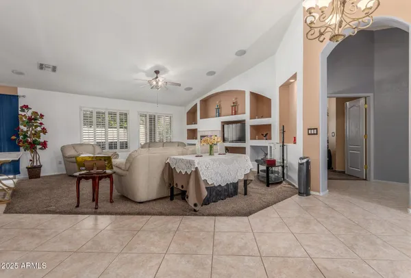 $1,099,999 | 3060 East Hope Street, Mesa, AZ 85213