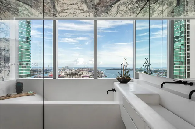 $2,850,000 | 851 Northeast 1st Avenue, Unit 3411, Miami, FL 33132