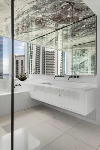 $2,850,000 | 851 Northeast 1st Avenue, Unit 3411, Miami, FL 33132