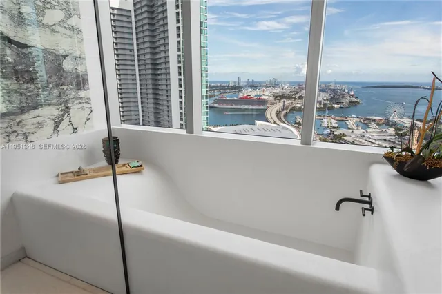 $2,850,000 | 851 Northeast 1st Avenue, Unit 3411, Miami, FL 33132