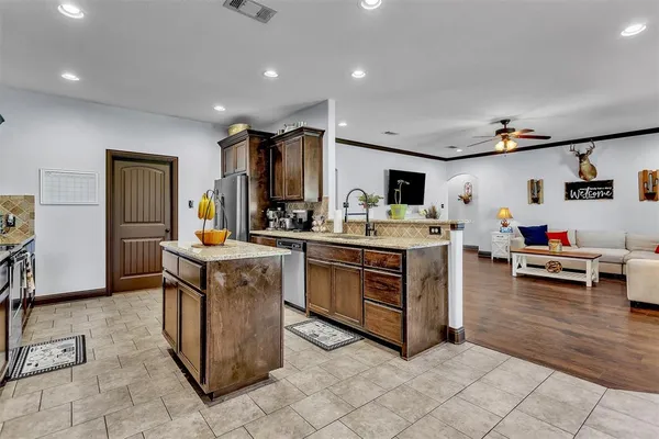 $619,000 | 3676 County Road 2208, Caddo Mills, TX 75135