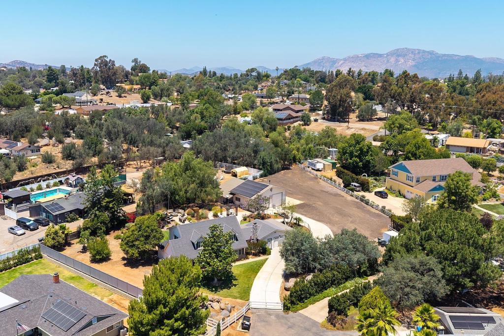 2430 Geyer Lane Alpine, CA 91901 - Photo 3 of 60