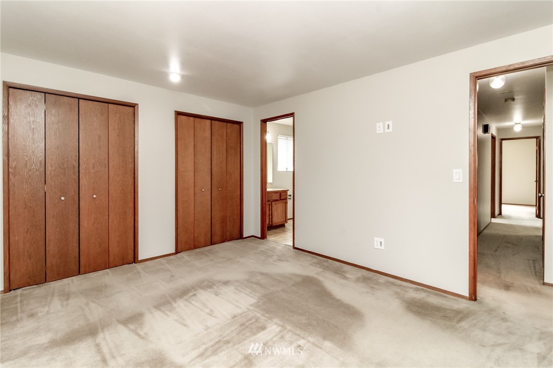 2228 Northeast 12th Street Renton, WA 98056 - Photo 14 of 29
