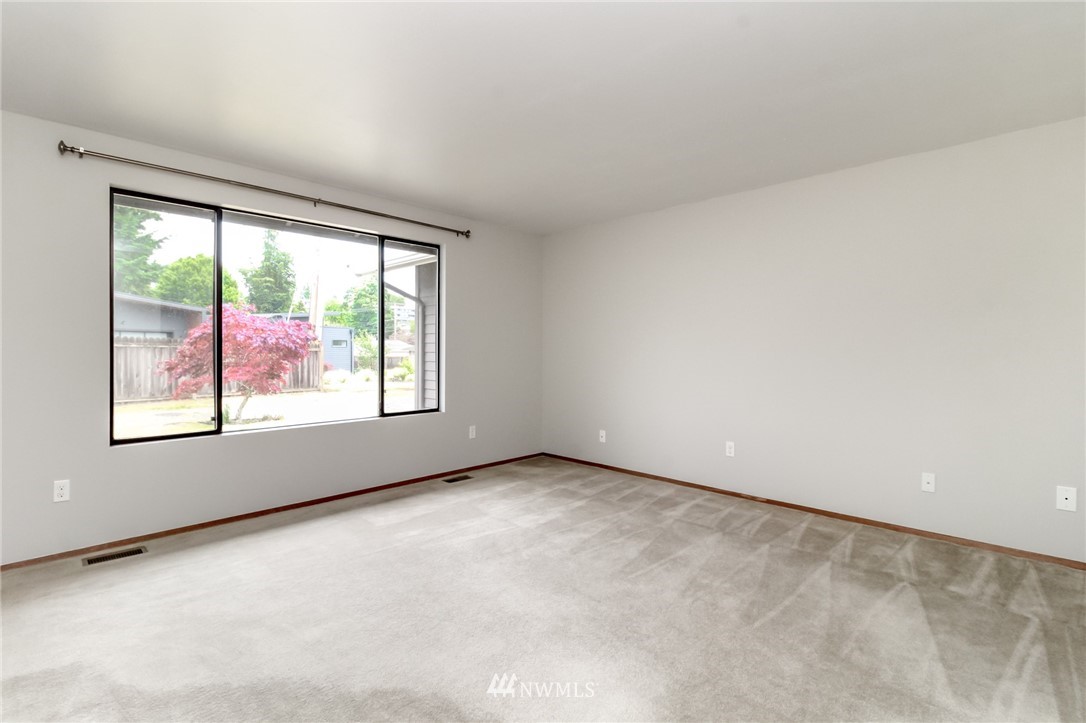 2228 Northeast 12th Street Renton, WA 98056 - Photo 21 of 29