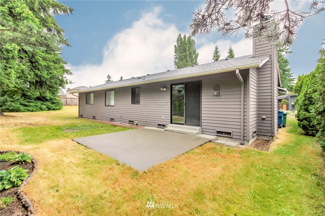 2228 Northeast 12th Street Renton, WA 98056 - Photo 24 of 29