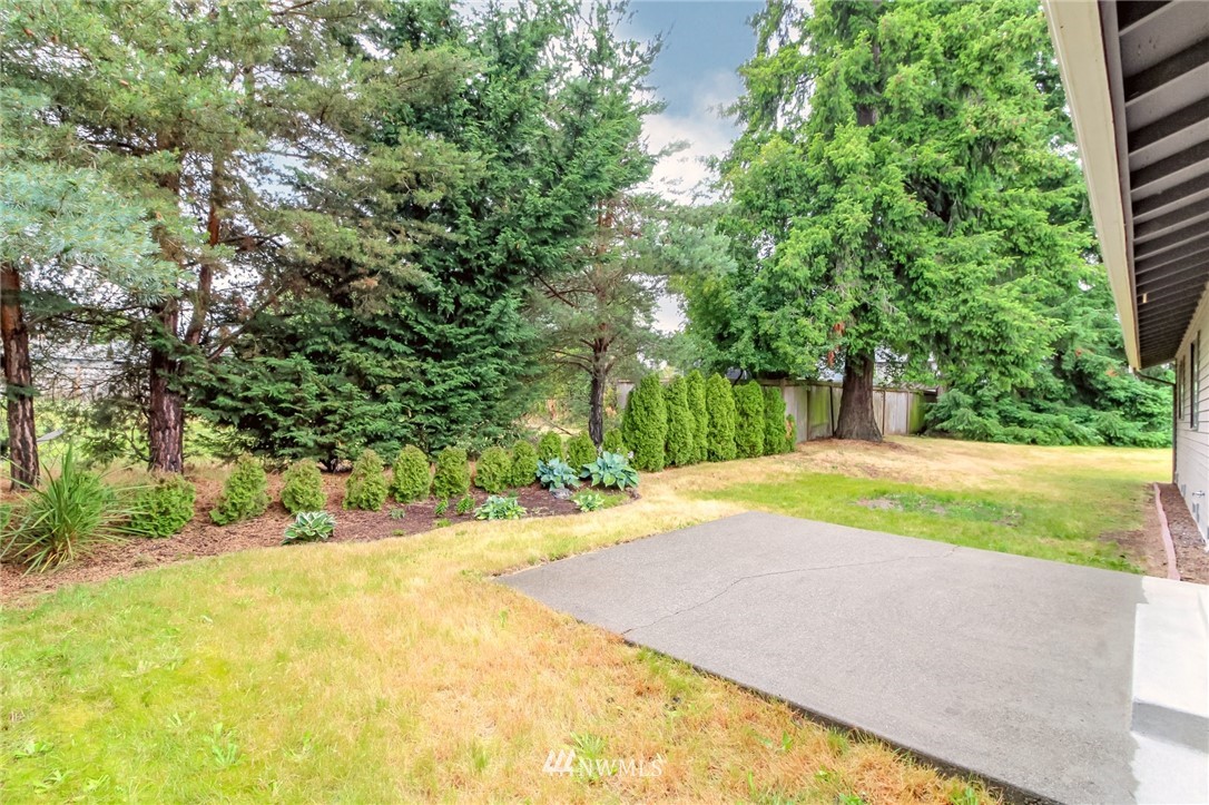 2228 Northeast 12th Street Renton, WA 98056 - Photo 25 of 29