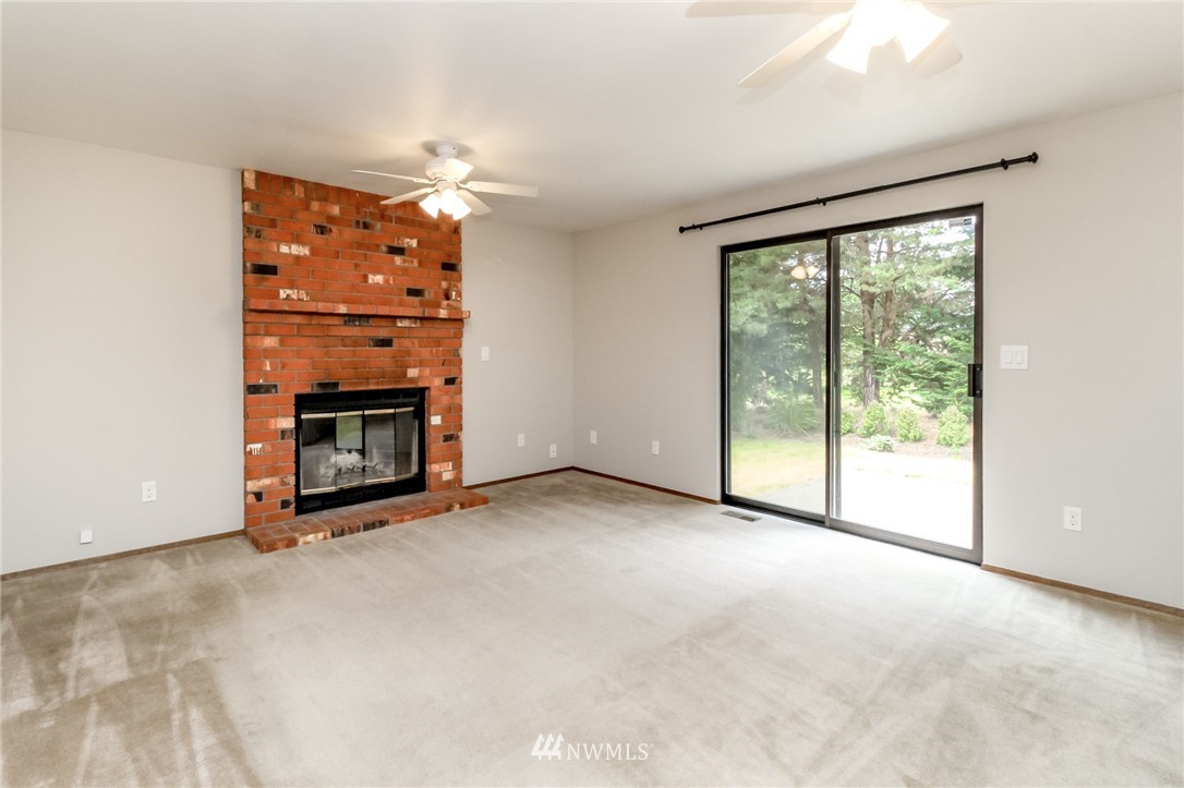 2228 Northeast 12th Street Renton, WA 98056 - Photo 8 of 29