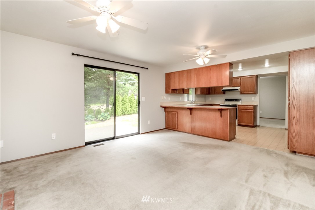 2228 Northeast 12th Street Renton, WA 98056 - Photo 9 of 29