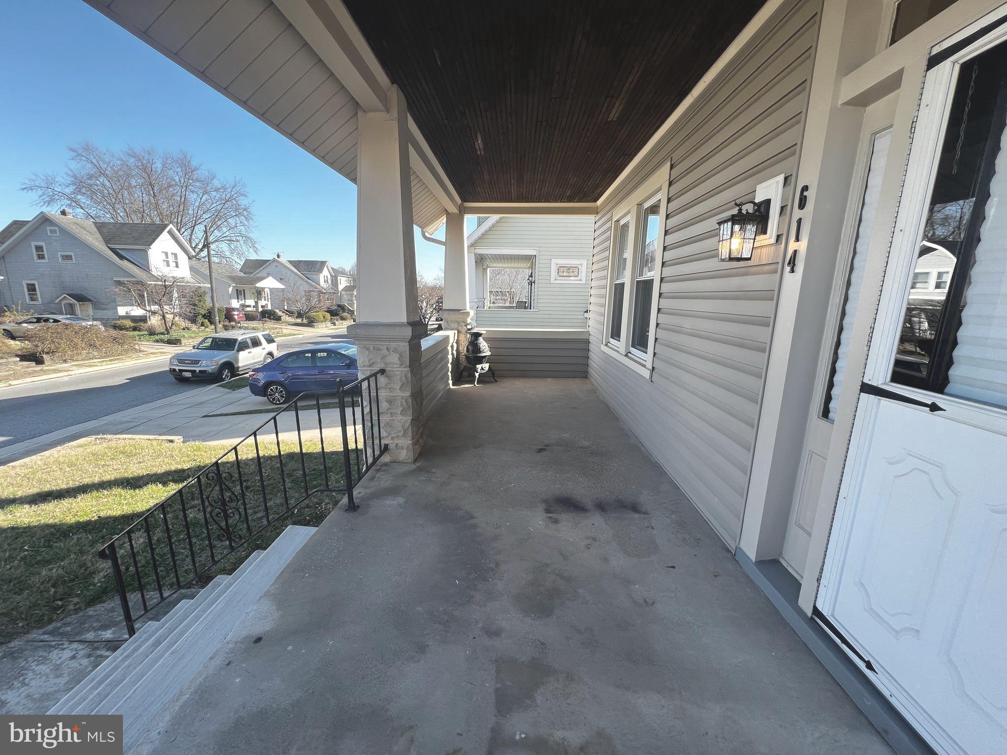 614 Old Home Road Baltimore, MD 21206 - Photo 3 of 39