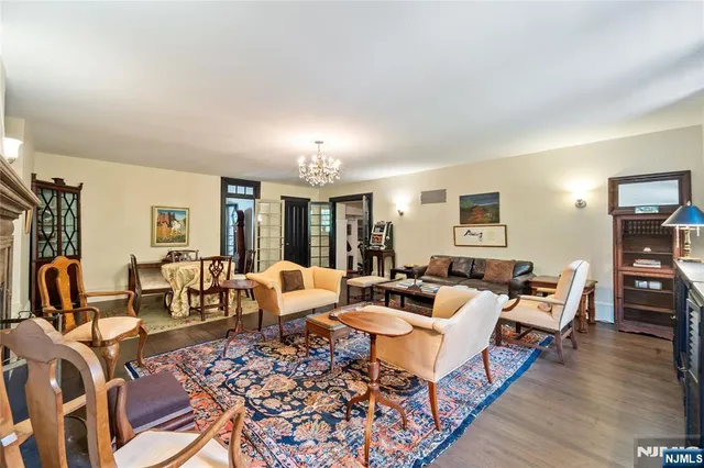 $3,495,000 | 9 East Saddle River Road, Saddle River, NJ 07458