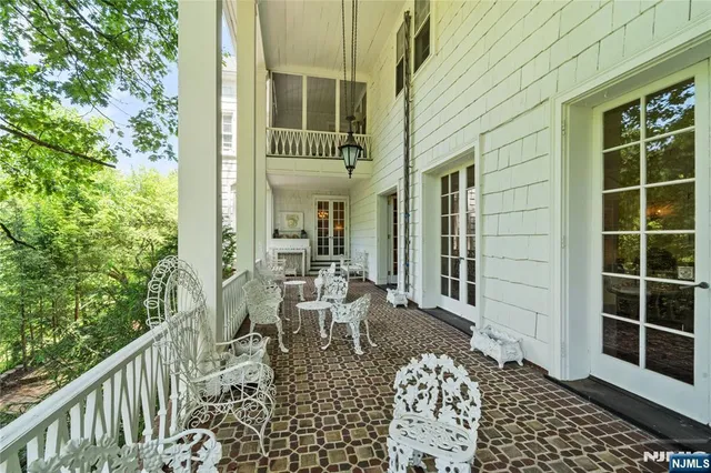 $3,495,000 | 9 East Saddle River Road, Saddle River, NJ 07458