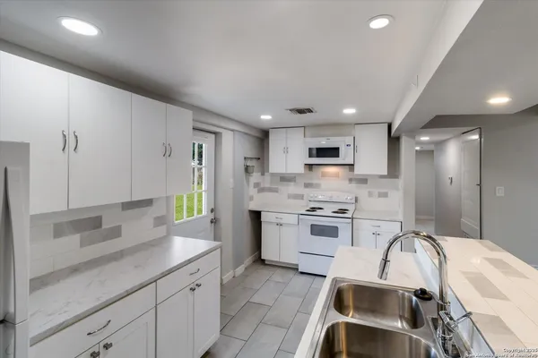 $220,000 | 4434 Mountain Pass, Von Ormy, TX 78073