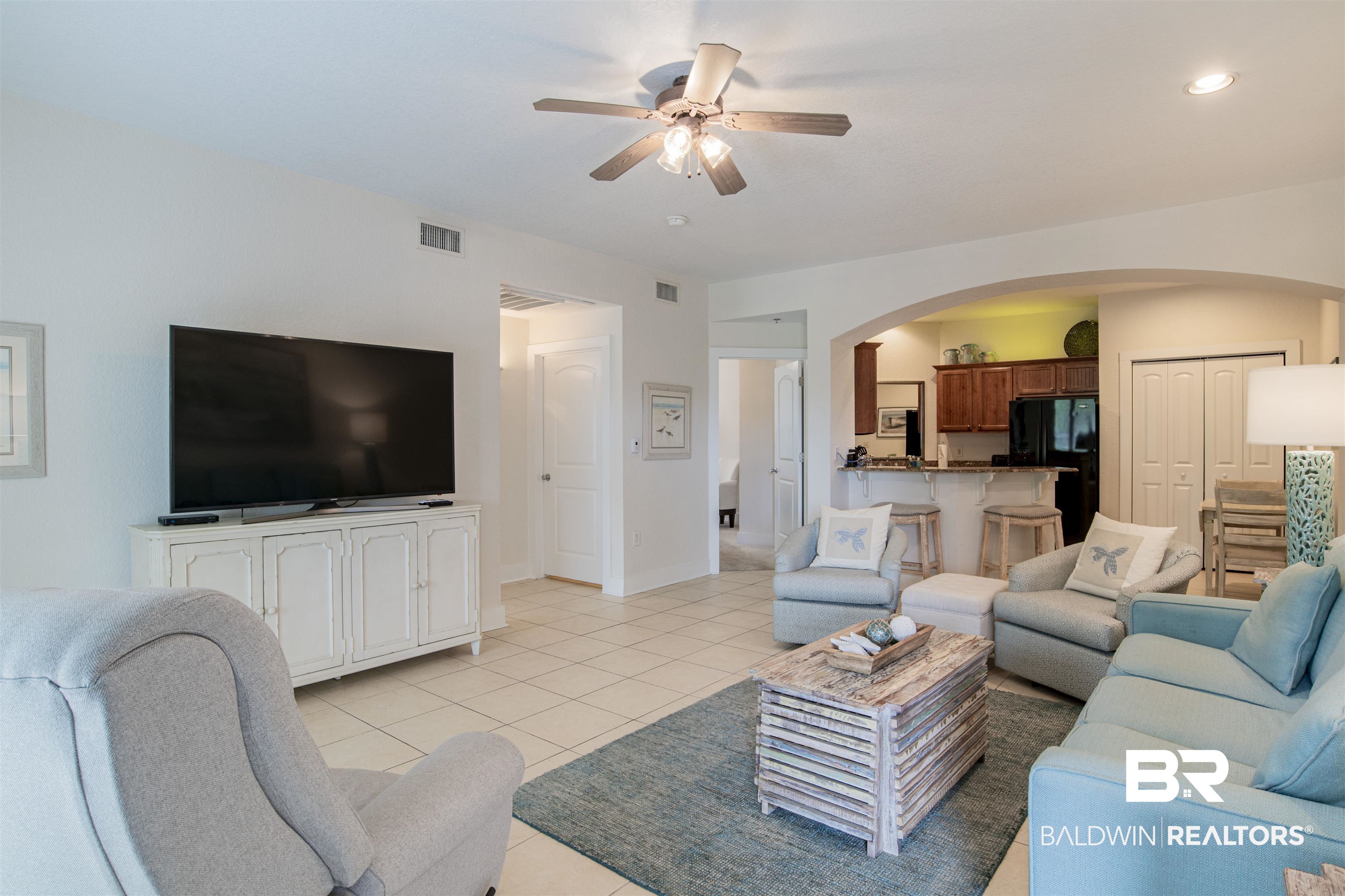 20050 Oak Road East, Unit 204 Gulf Shores, AL 36542 - Photo 5 of 34