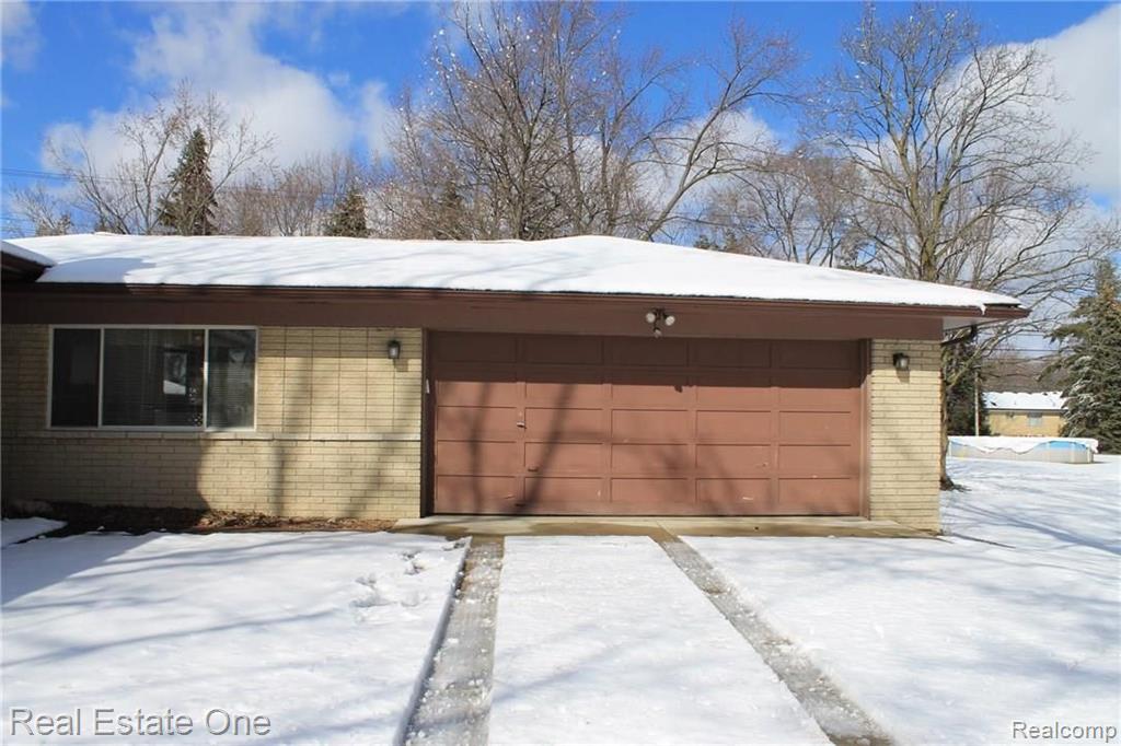 167 Booth Road Troy, MI 48085 - Photo 3 of 30