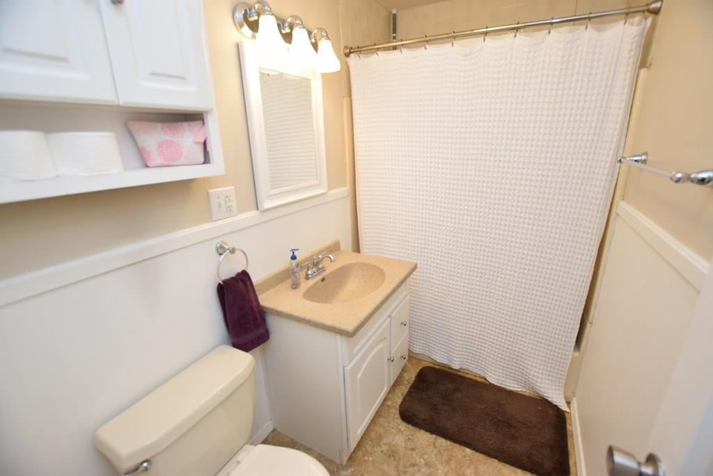 520 South Pendleton Avenue Pendleton, IN 46064 - Photo 17 of 26