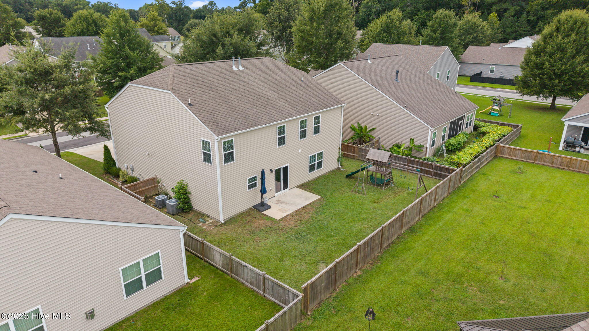 305 Frida Road New Bern, NC 28560 - Photo 9 of 53 Fenced back yard