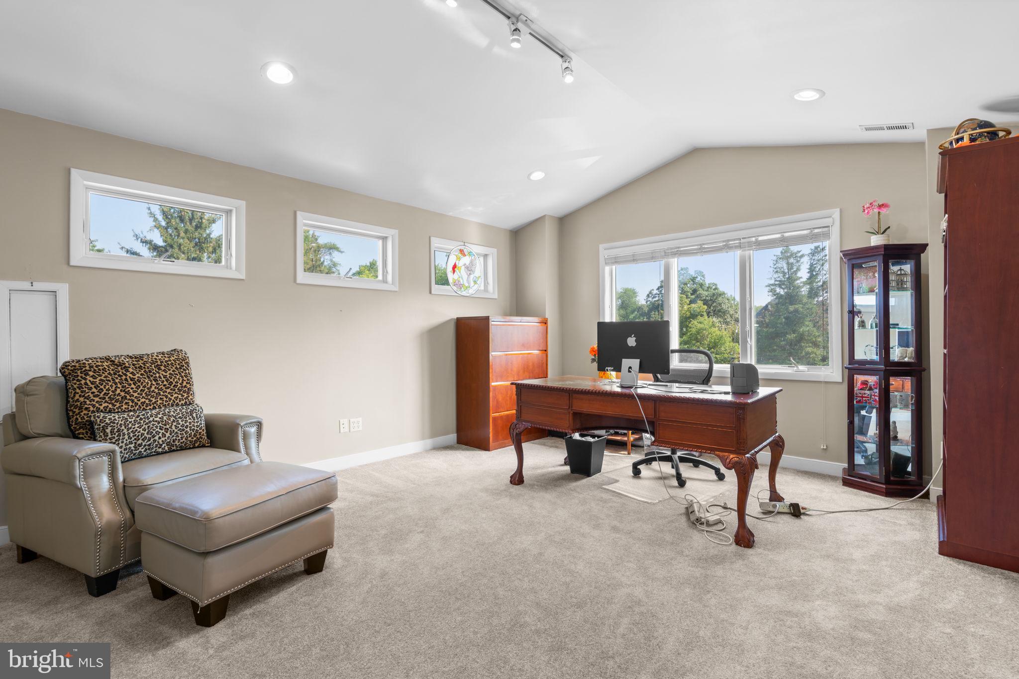 370 Magothy Road Severna Park, MD 21146 - Photo 33 of 64 a living room with furniture and a window