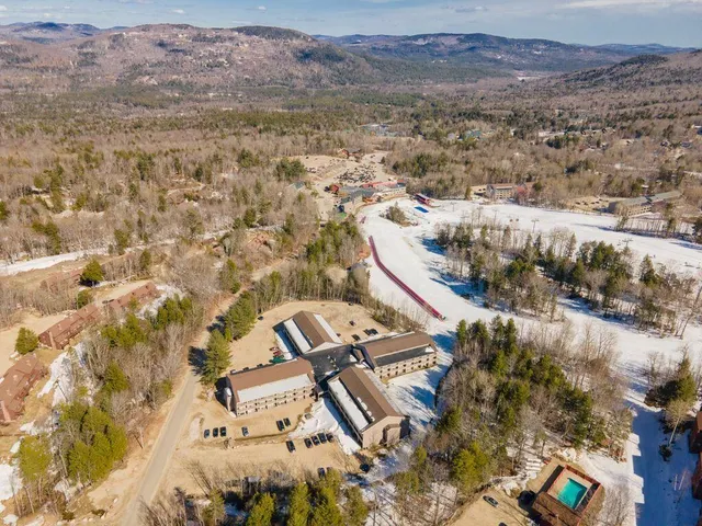 $400,000 | 8 Fall Line Drive, Unit W216, Newry, ME 04261