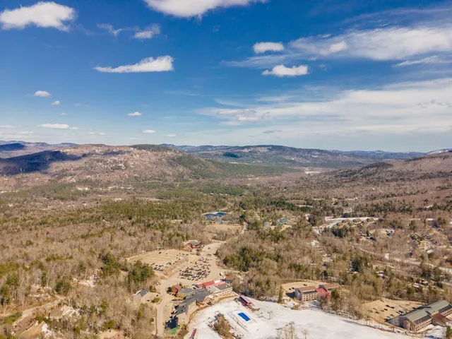 $400,000 | 8 Fall Line Drive, Unit W216, Newry, ME 04261