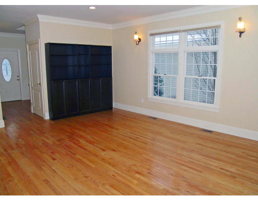 86 Beaconsfield Road Brookline, MA 02445 - Photo 3 of 21
